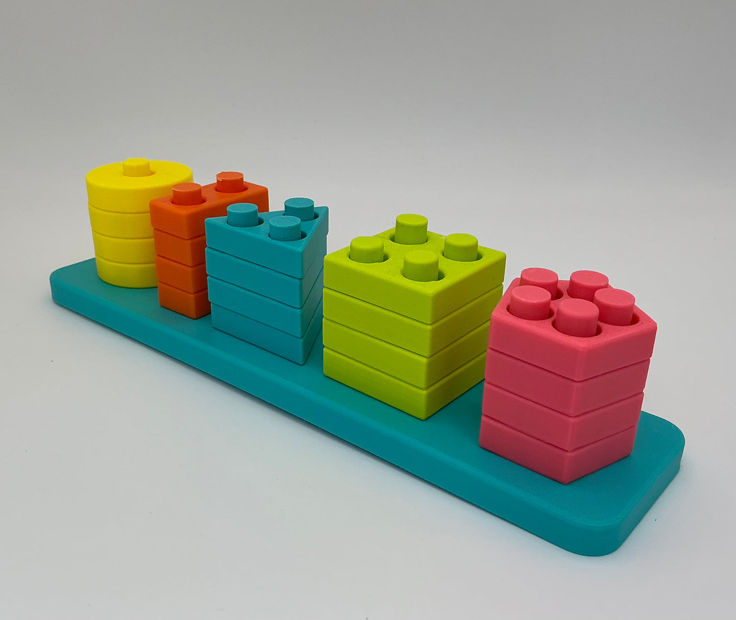 Shape Jigsaw Pegged Puzzle Stacker