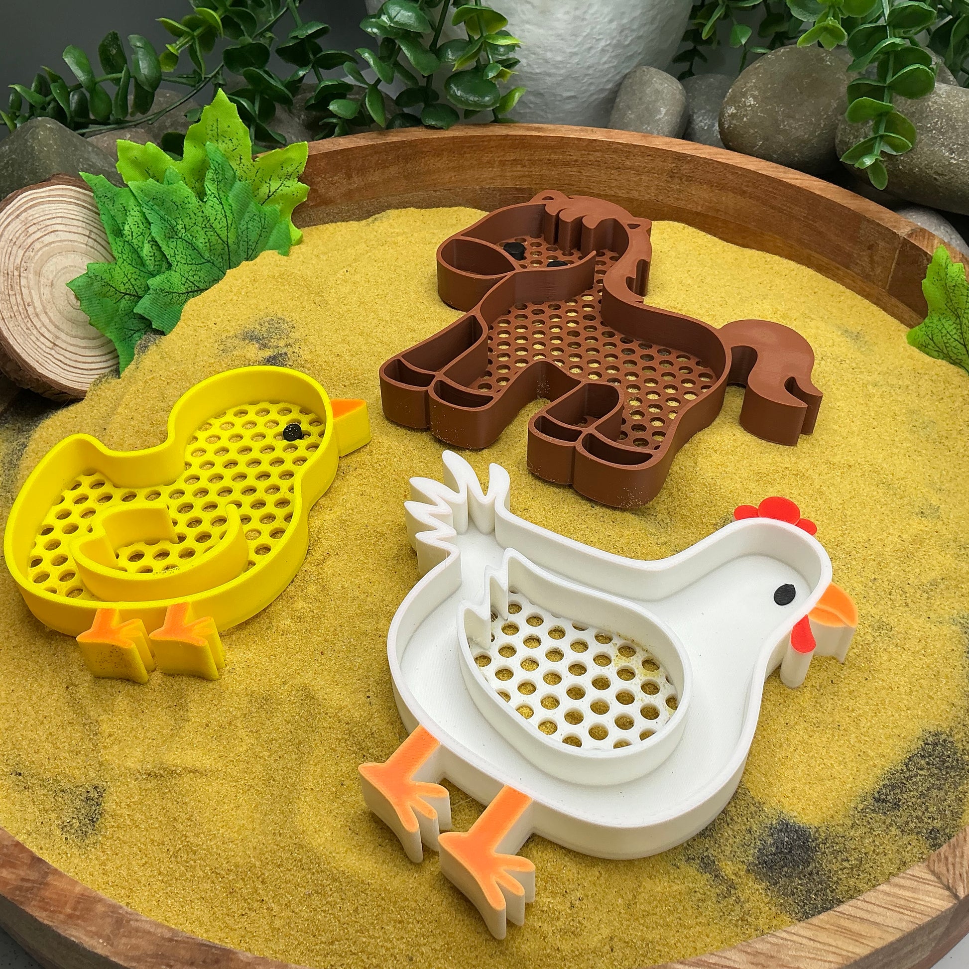 3D-printed farm animal sieves 3-piece set - horse, chicken and chick for sand and water play - view 7 of 8