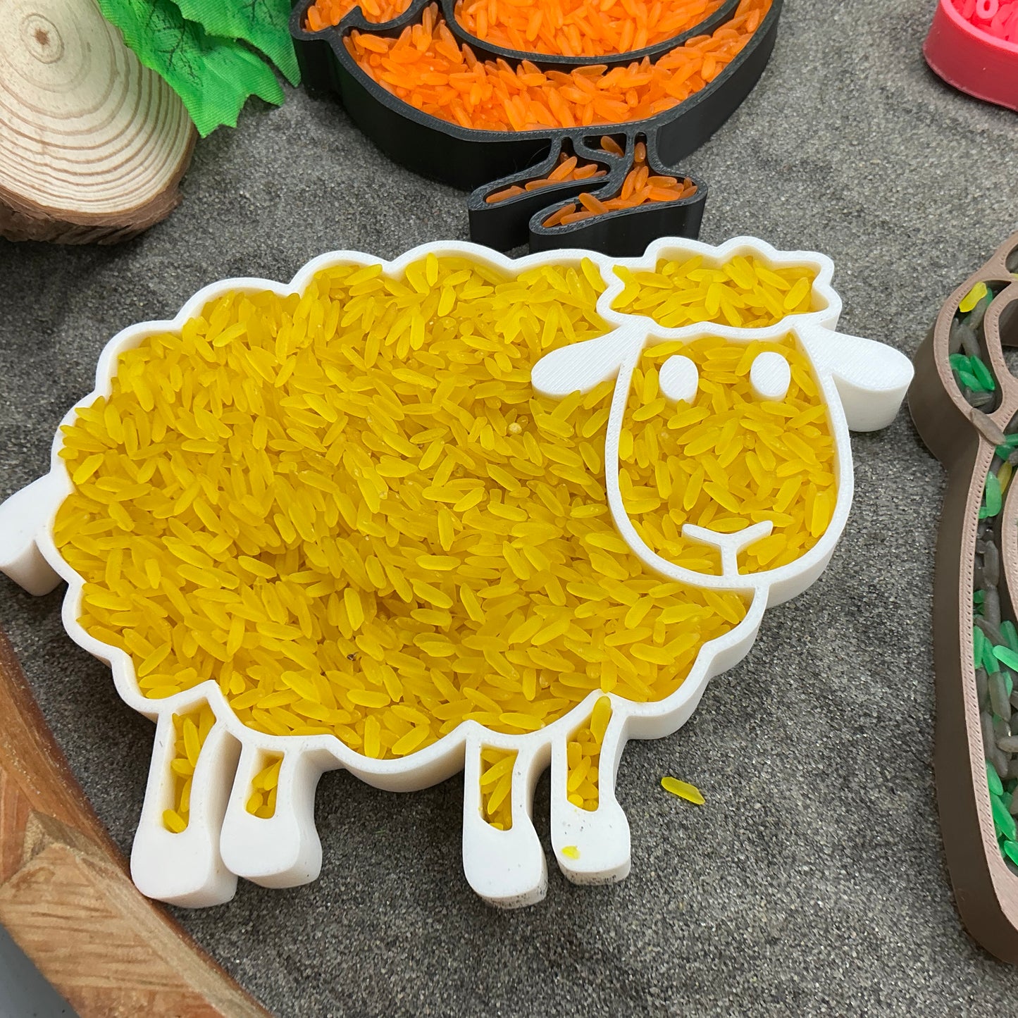 Farm Set Sensory Filling Trays Farm Animals 5 piece Set - Eco-Friendly 3D Printed for Sand, Rice & Oats Tractor Pig Cow Sheep & Chicken Fill Shapes