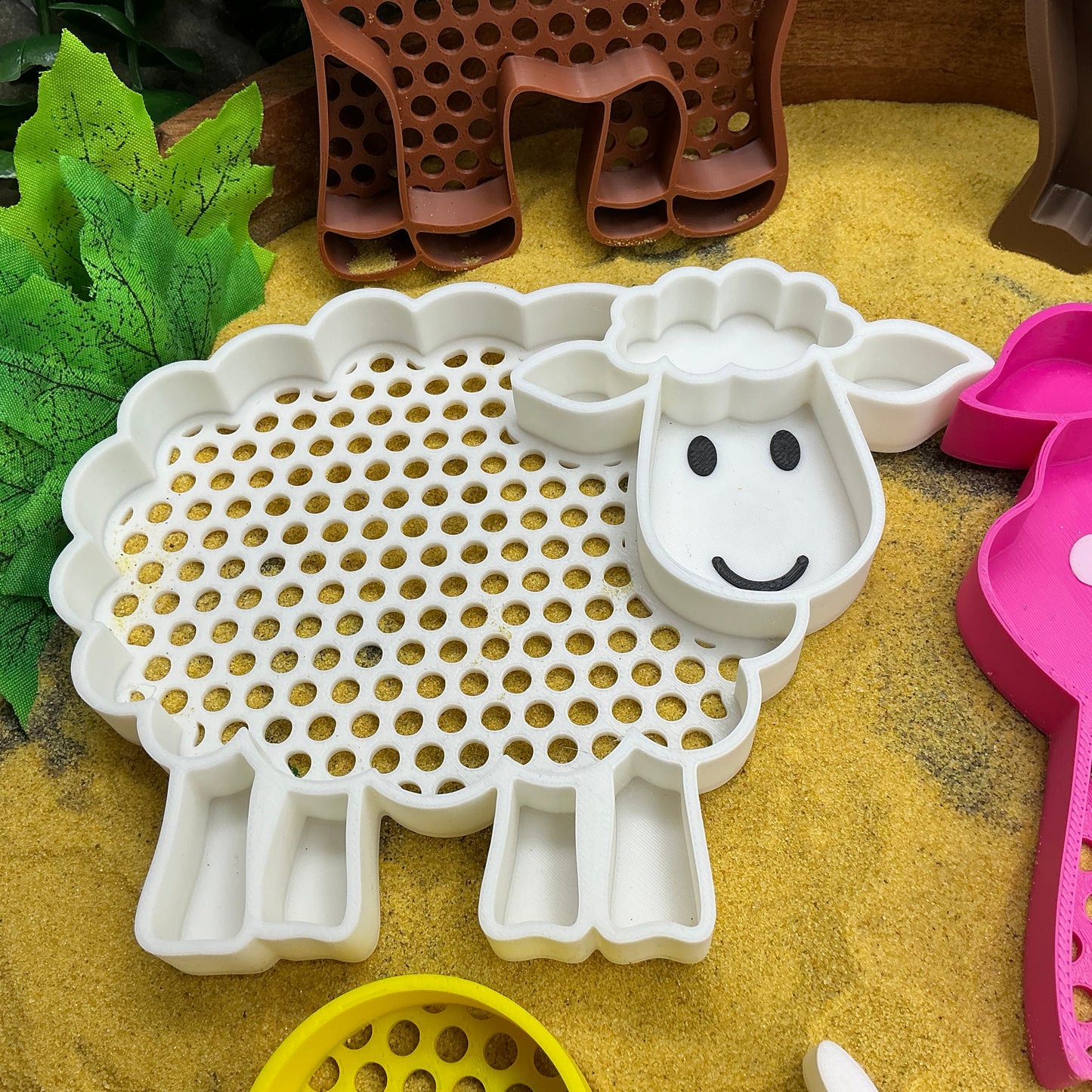 3D-printed farm animal sieves 6-piece set - horse, cow, sheep, pig, chicken and chick for sand and water play - view 4 of 11