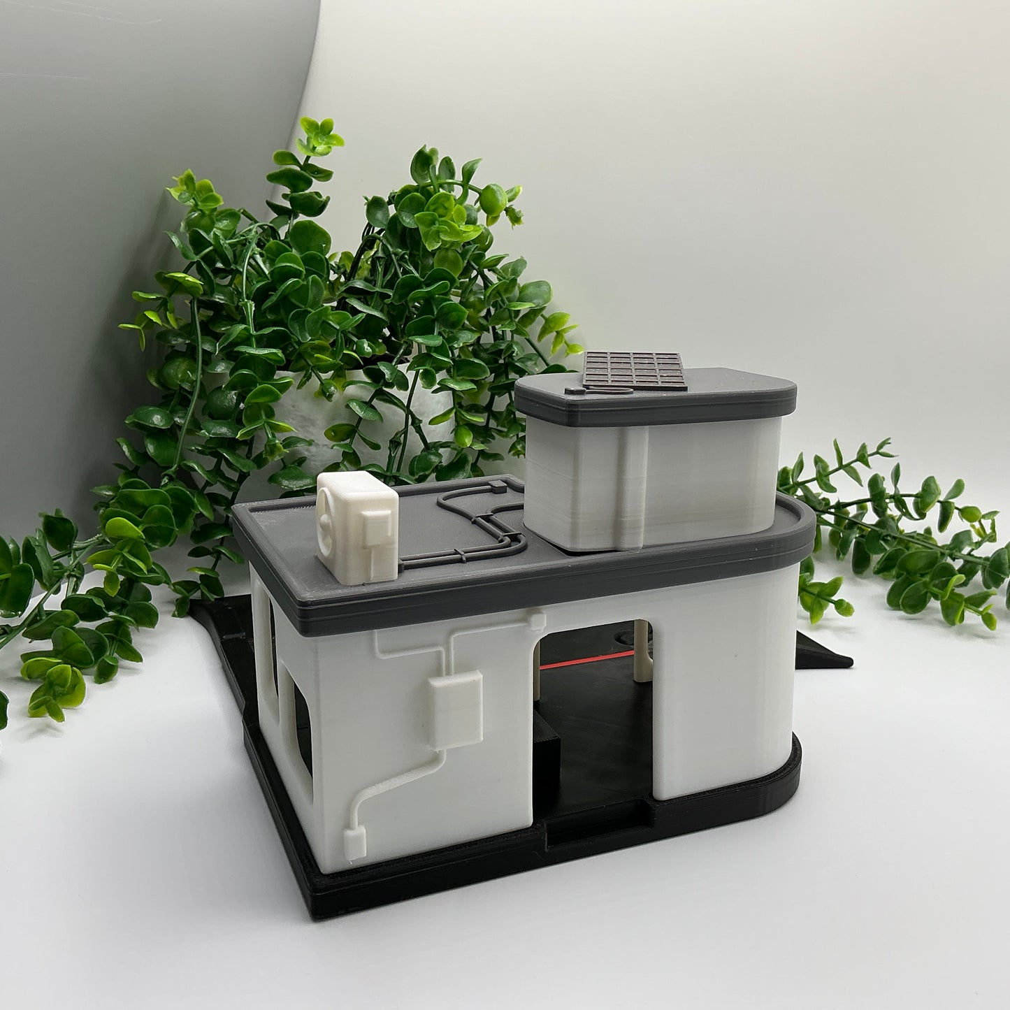 3D printed hospital playset, wooden train track compatible - image 10