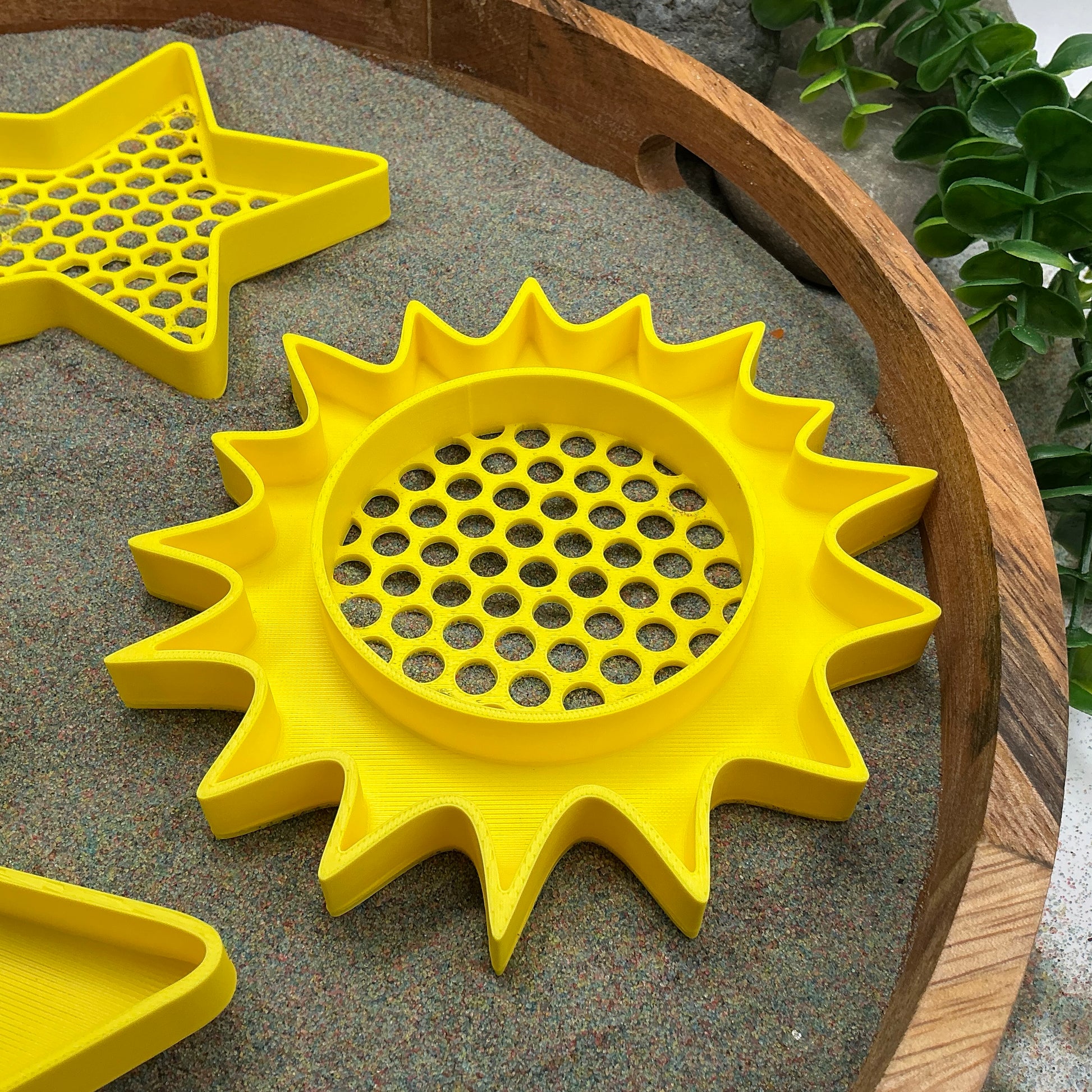 3D-printed sun, moon and stars sensory filling tray and sieve, 4-piece set for sand, rice and water play - view 4 of 10