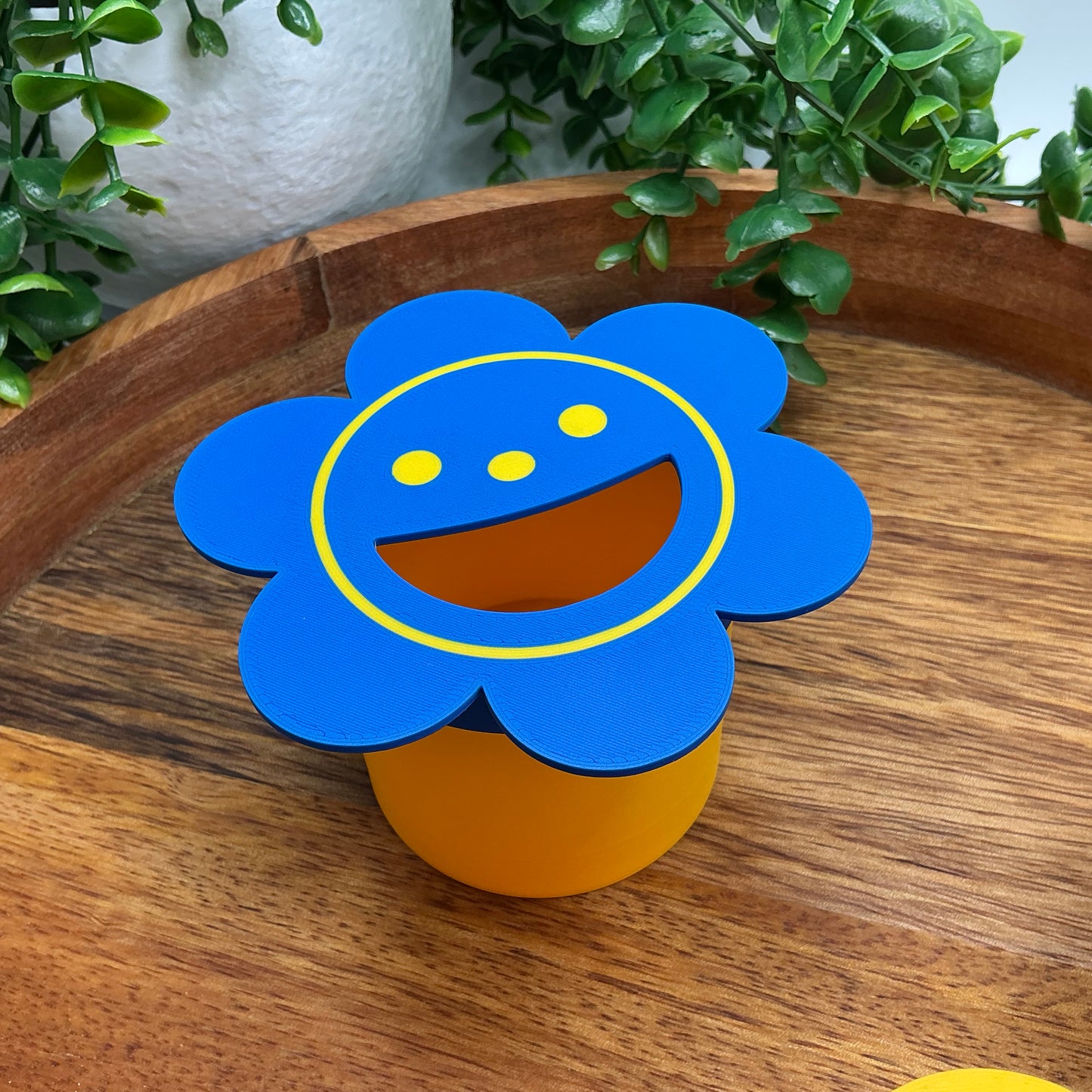 Flower Pot Sand Water Filling Pot - in use