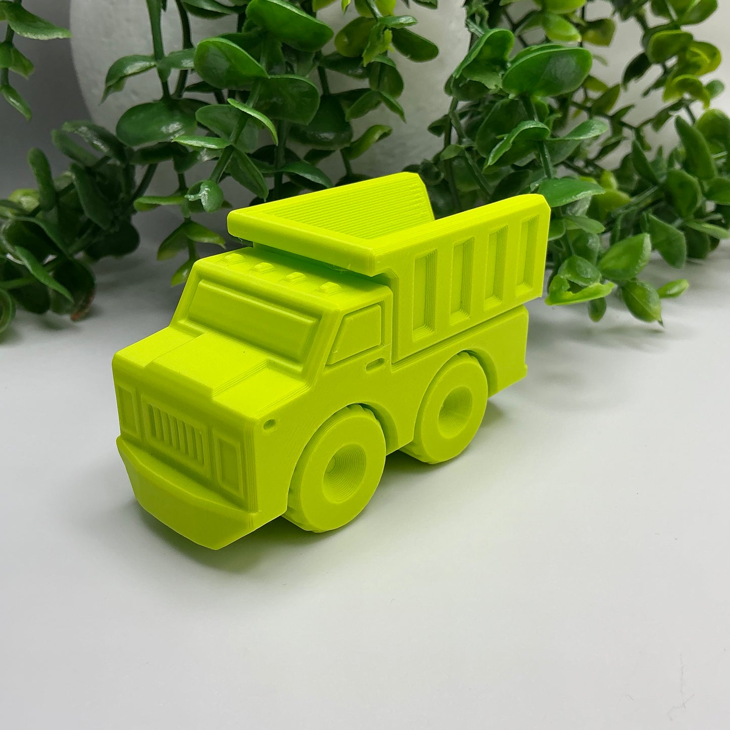 Dump Truck Construction Vehicle Articulated Durable Hauler Work Truck - showing texture