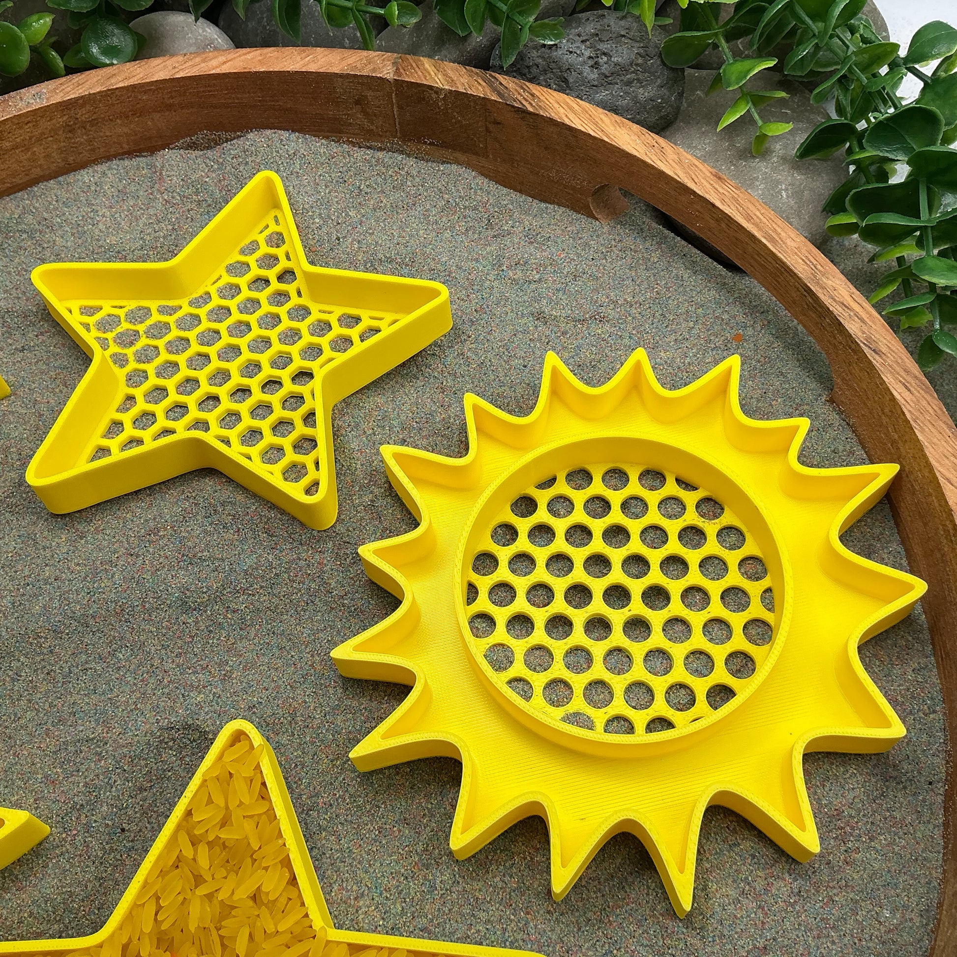 3D-printed sun, moon and stars sensory filling tray and sieve, 4-piece set for sand, rice and water play - view 10 of 10