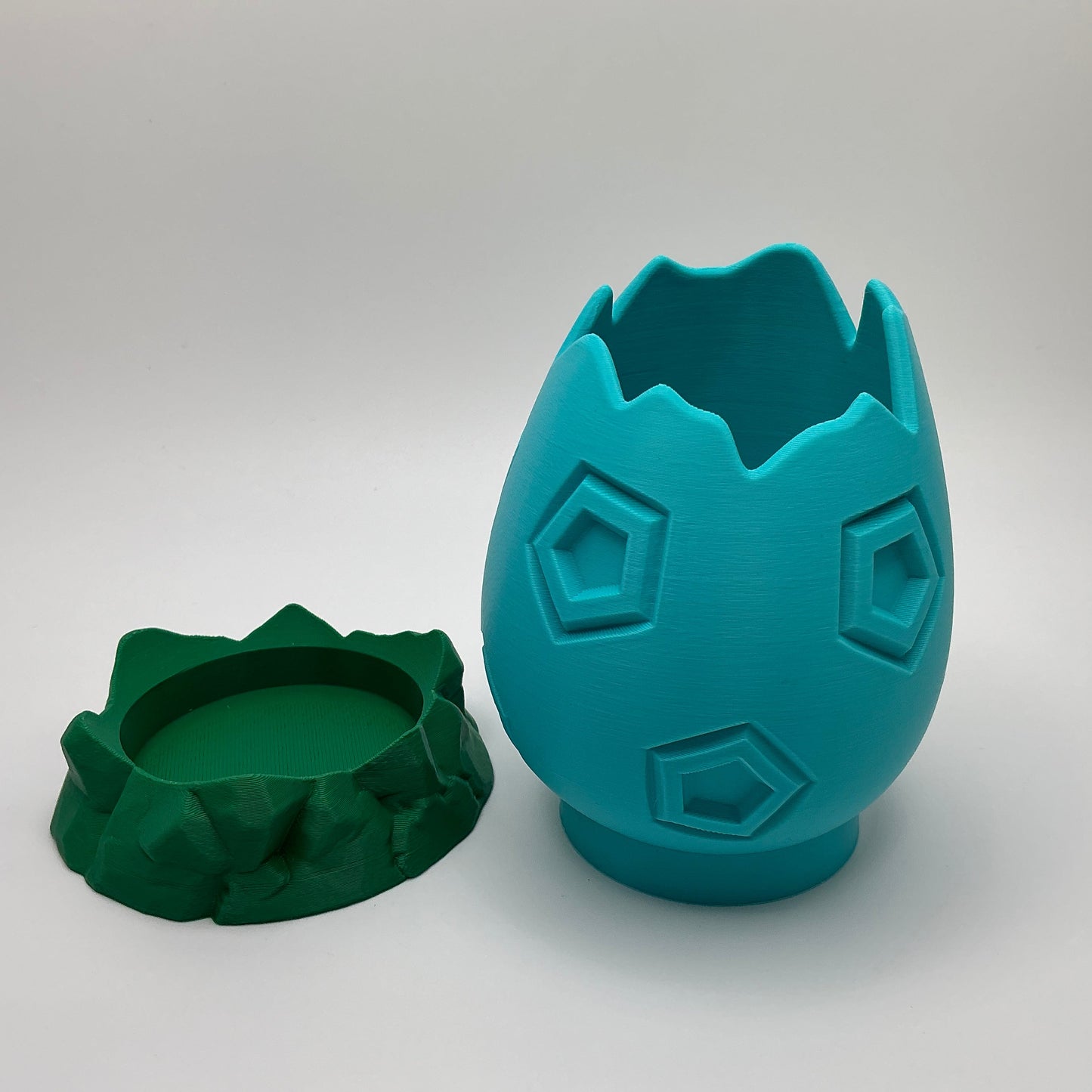 Dinosaur Egg Pencil Holder Cracked Dino Egg Pen Pot Kids Desk Organizer Paintbrush Holder for Artists 3D Printed Eco Friendly Gift