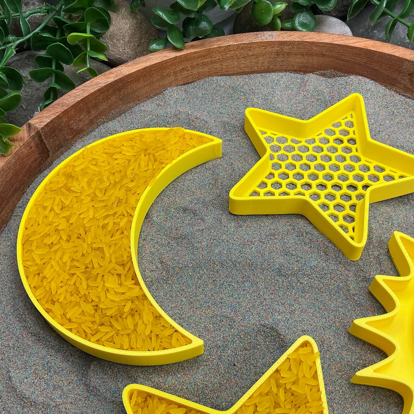 3D-printed sun, moon and stars sensory filling tray and sieve, 4-piece set for sand, rice and water play - view 9 of 10