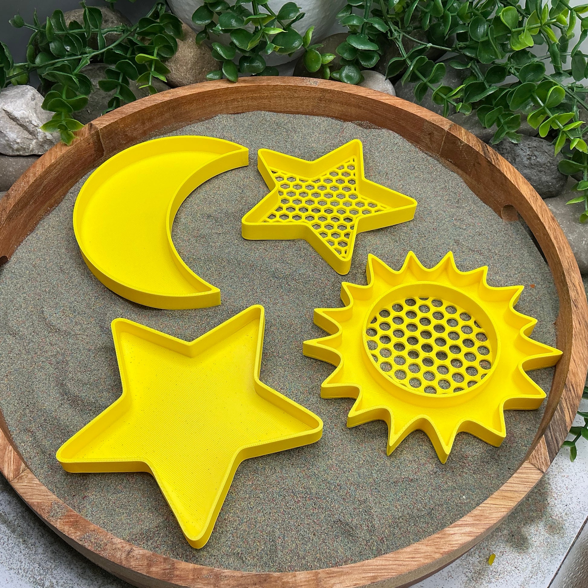 3D-printed sun, moon and stars sensory filling tray and sieve, 4-piece set for sand, rice and water play - view 7 of 10
