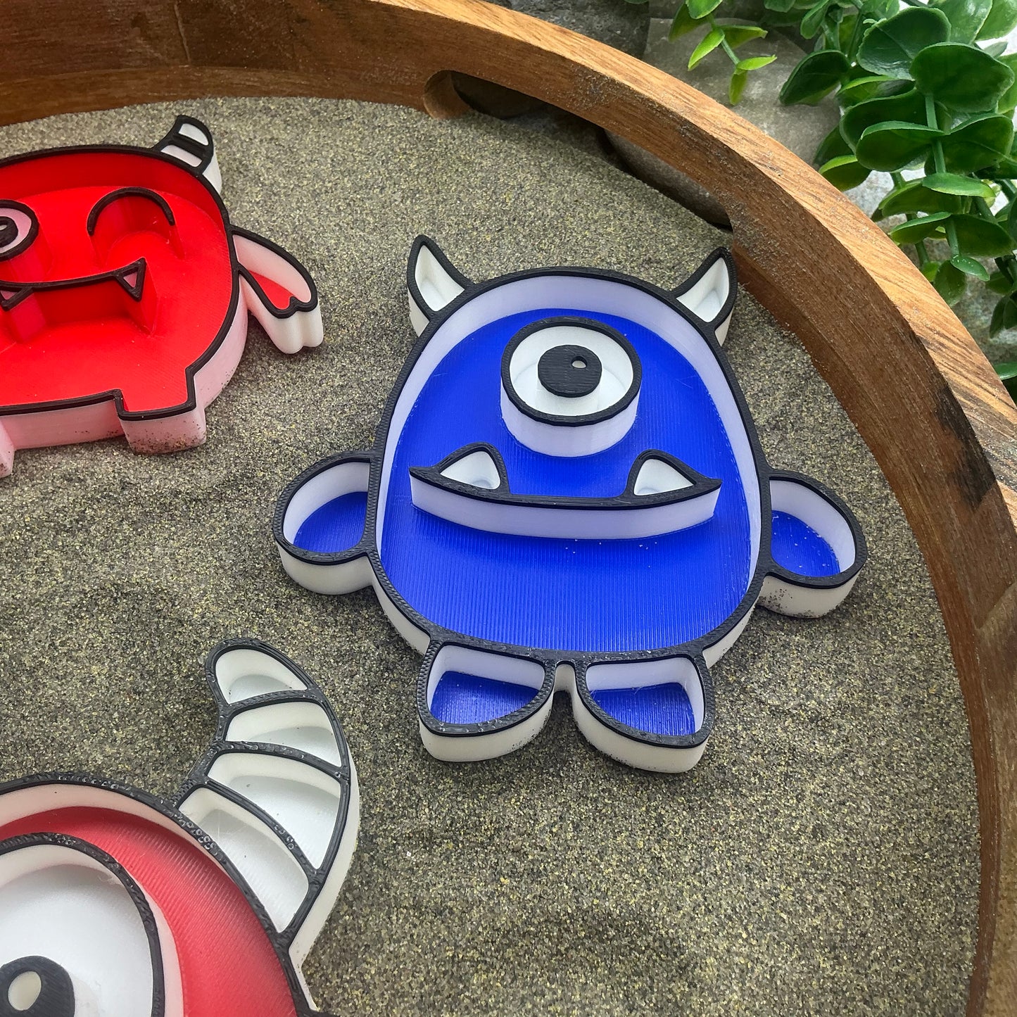 3D-printed alien monster sensory filling tray, 4-piece set for sand and rice tuff trays - view 5 of 13