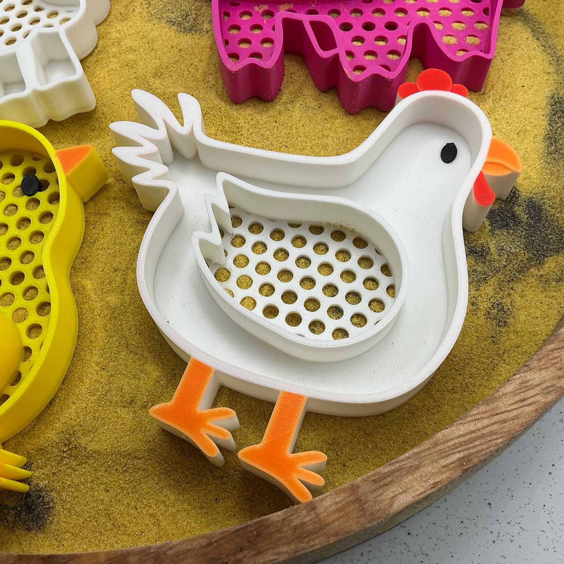 3D-printed farm animal sieves 6-piece set - horse, cow, sheep, pig, chicken and chick for sand and water play - view 7 of 11