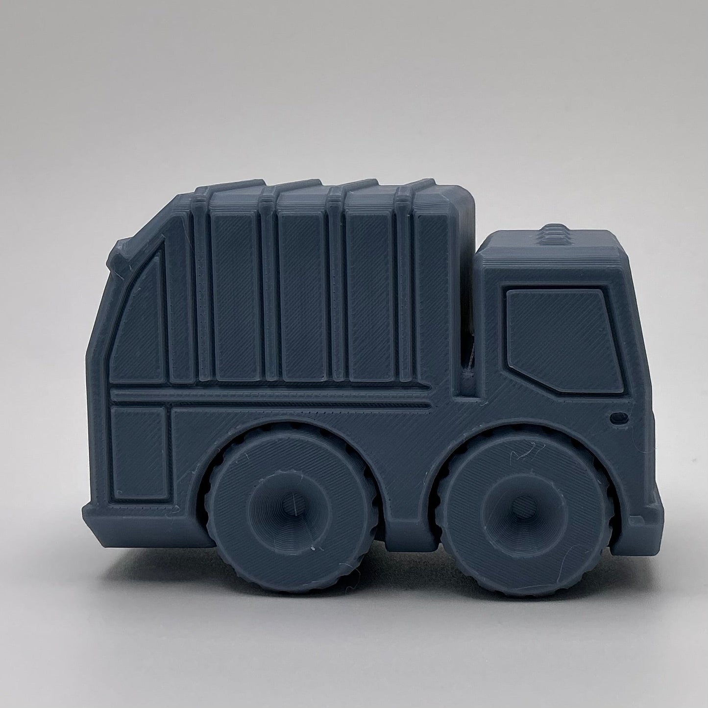 3D Printed Garbage Truck Toy Articulated Recycling Vehicle Durable Kids Toy Truck Eco-Friendly